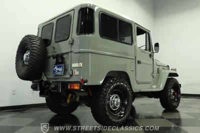 1977 Toyota FJ40 Land Cruiser