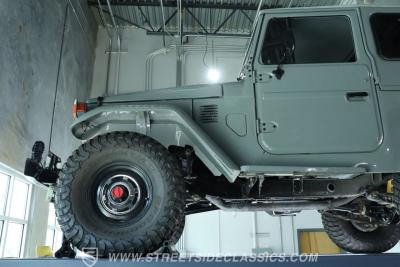 1977 Toyota FJ40 Land Cruiser