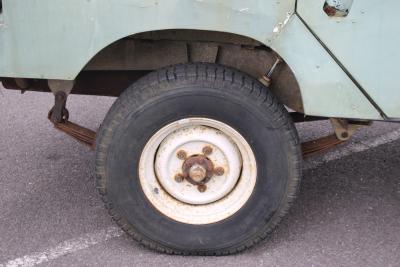 1971 Land Rover 2A 109'' STATION WAGON SAFARI ROOF