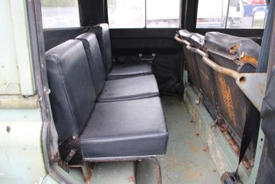 1971 Land Rover 2A 109'' STATION WAGON SAFARI ROOF