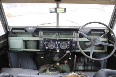 1971 Land Rover 2A 109'' STATION WAGON SAFARI ROOF