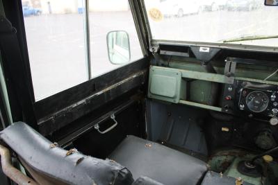 1971 Land Rover 2A 109'' STATION WAGON SAFARI ROOF