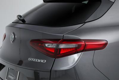 2022 Alfa Romeo Stelvio