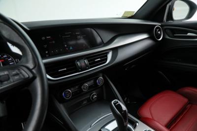 2022 Alfa Romeo Stelvio