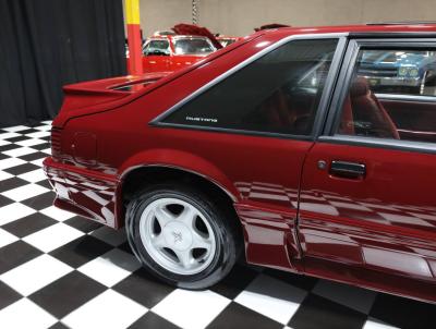 1990 Ford Mustang