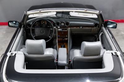 1988 Mercedes - Benz one owner 560 SL