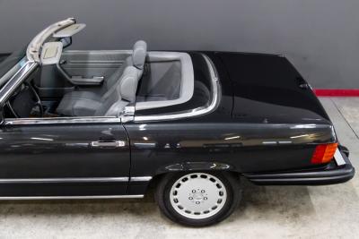 1988 Mercedes - Benz one owner 560 SL