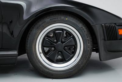 1989 Porsche 911 Carrera 