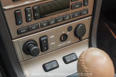 2004 Ford Thunderbird Deluxe