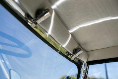 1963 Daimler SP250