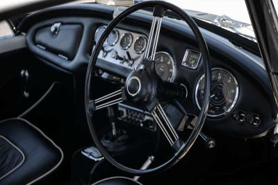 1963 Daimler SP250