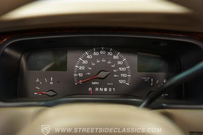 2000 Lincoln Town Car Signature Series