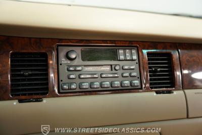 2000 Lincoln Town Car Signature Series