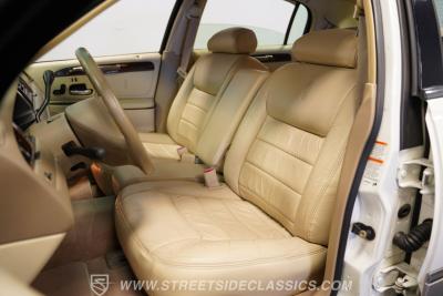 2000 Lincoln Town Car Signature Series