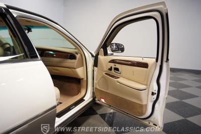 2000 Lincoln Town Car Signature Series