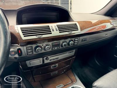 2006 BMW 730i