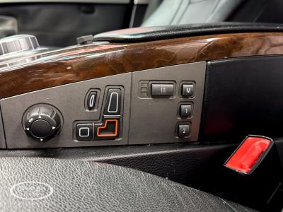 2006 BMW 730i