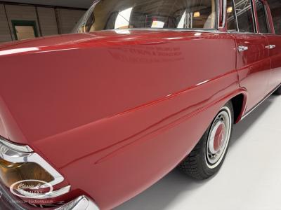 1967 Mercedes - Benz 200