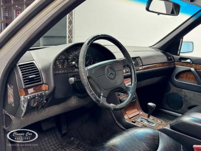 1992 Mercedes - Benz 300