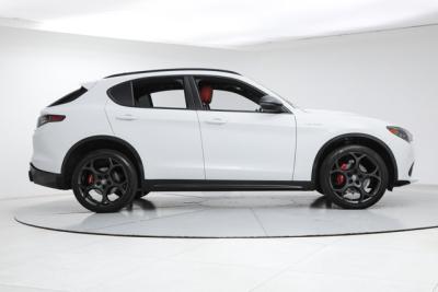 2024 Alfa Romeo Stelvio