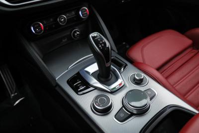 2024 Alfa Romeo Stelvio