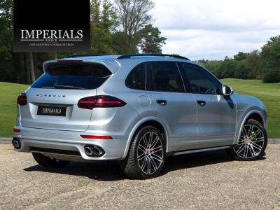 2017 Porsche 3.0 V6 E-Hybrid S Platinum Edition TiptronicS 4WD Euro 6 (s/s) 5dr