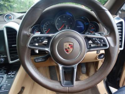 2016 Porsche 3.0 TD V6 Platinum Edition TiptronicS 4WD Euro 6 (s/s) 5dr