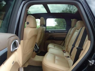2016 Porsche 3.0 TD V6 Platinum Edition TiptronicS 4WD Euro 6 (s/s) 5dr
