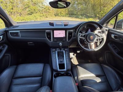 2017 Porsche 2.0T PDK 4WD Euro 6 (s/s) 5dr