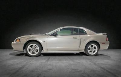 2002 Ford Mustang