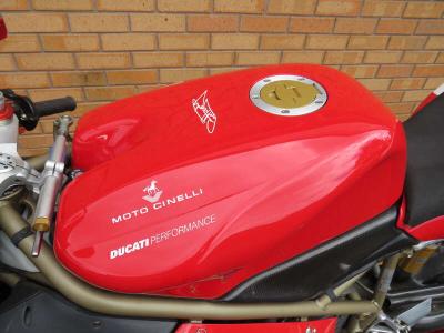 2000 Ducati 916 CARL FOGARTY REPLICA