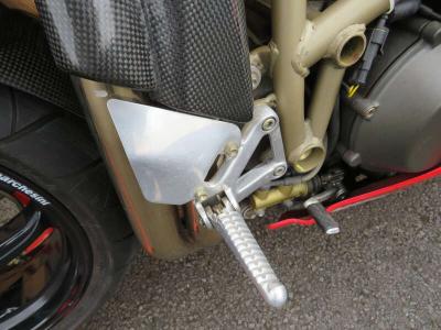 2000 Ducati 916 CARL FOGARTY REPLICA