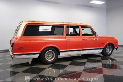 1972 Chevrolet Suburban Patina Restomod