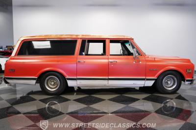1972 Chevrolet Suburban Patina Restomod