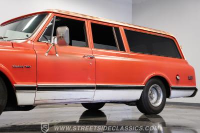 1972 Chevrolet Suburban Patina Restomod