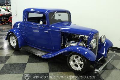 1932 Ford 3-Window Coupe