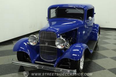 1932 Ford 3-Window Coupe