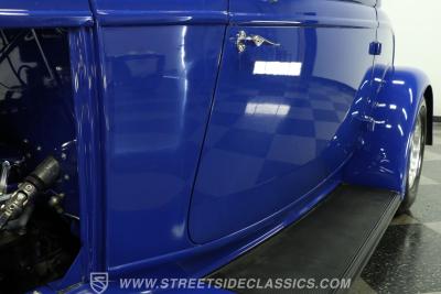 1932 Ford 3-Window Coupe