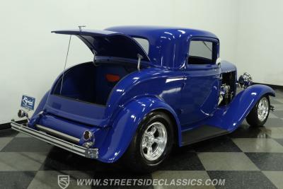1932 Ford 3-Window Coupe