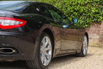 2008 Maserati GranTurismo S &ldquo;with the Ferrari-red valve covers&rdquo;