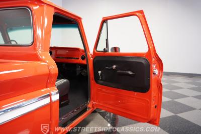 1966 Chevrolet C10 LS 5.3L Restomod