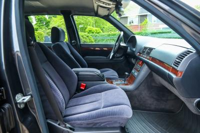 1991 Mercedes - Benz 400 SE &ldquo;The Cathedral&rdquo;