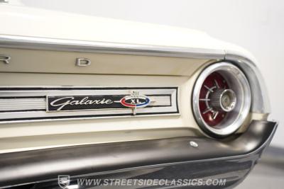1964 Ford Galaxie 500 XL Fastback