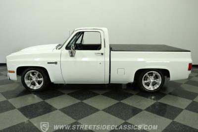 1986 GMC C1500 Sierra Classic Restomod