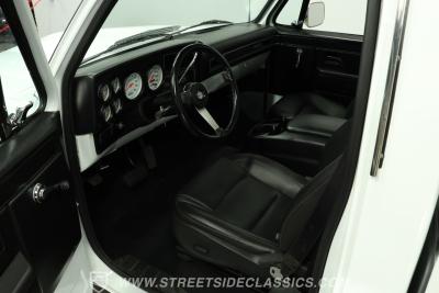 1986 GMC C1500 Sierra Classic Restomod