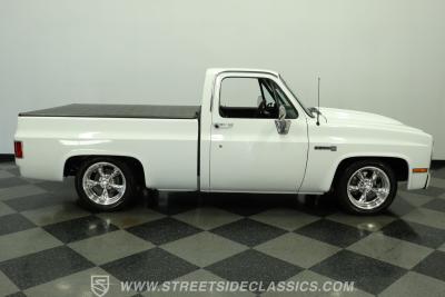 1986 GMC C1500 Sierra Classic Restomod