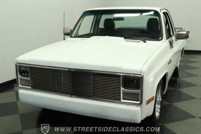 1986 GMC C1500 Sierra Classic Restomod