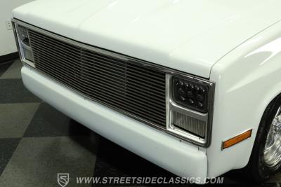 1986 GMC C1500 Sierra Classic Restomod