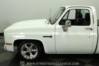 1986 GMC C1500 Sierra Classic Restomod