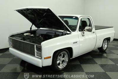 1986 GMC C1500 Sierra Classic Restomod